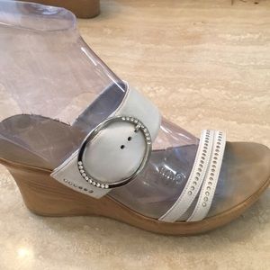 Glittery white leather snd wood sandals